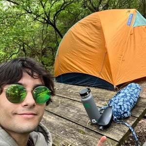 Meet your Posher, Ant